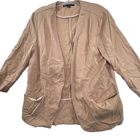 Harlowe & Graham Sweaters - Harlowe‎ & Graham 100% Tencel Womens Size Medium Light Peach Blazer Top